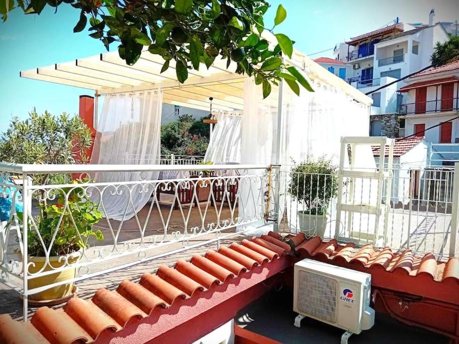 הוילה סקופלוס טאון Duka'S Gardenhouse מראה חיצוני תמונה